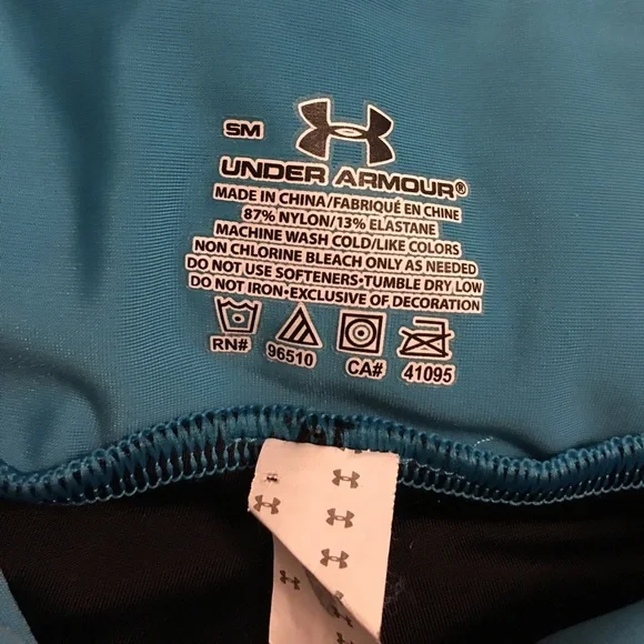 UA Rouched Crop Pants - Picture 2 of 4